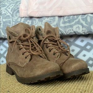 Rock and Candy winter booties